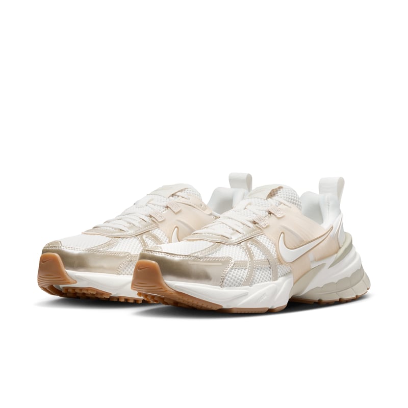 Nike V2K Run trainers "Sail & Coconut Milk" | Women | SportStyle | 05 | SPORTSHOWROOM