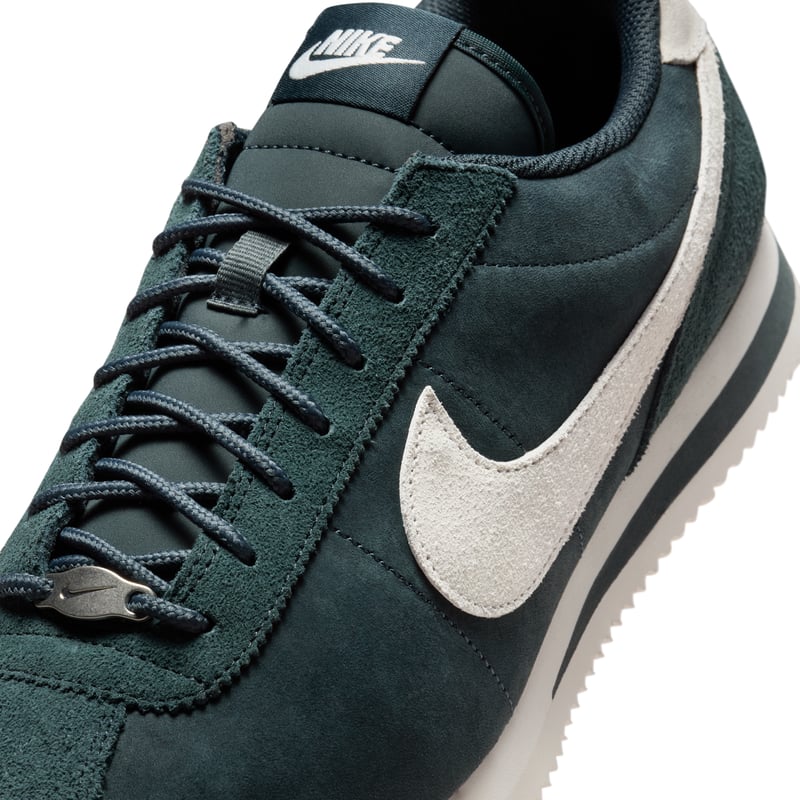 Nike Cortez Premium HV4456-300 07