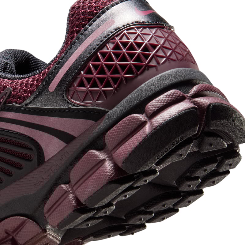 Nike Zoom Vomero 5 IB8929-002 08