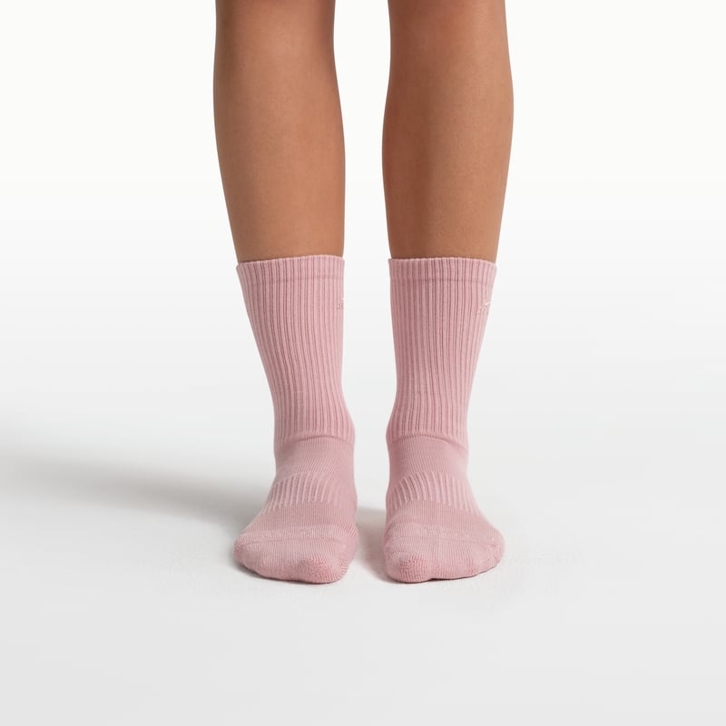 NikeSKIMS Pilates Crew IV3354-660 02