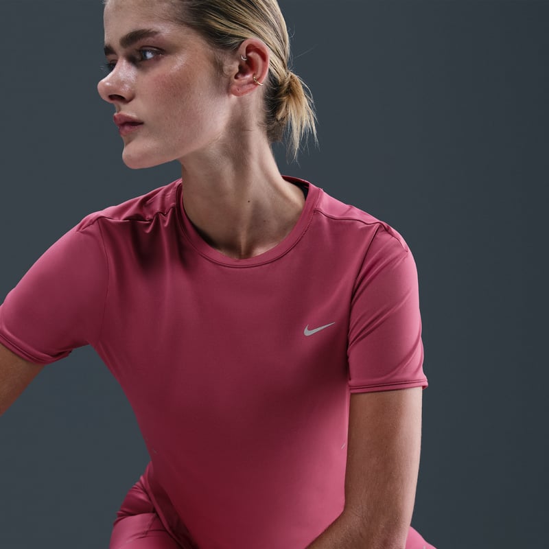 Nike Swift Dri-FIT HM9698-634 03