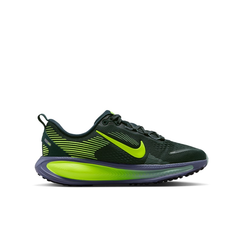 Nike Vomero 18 HQ2157-300 03