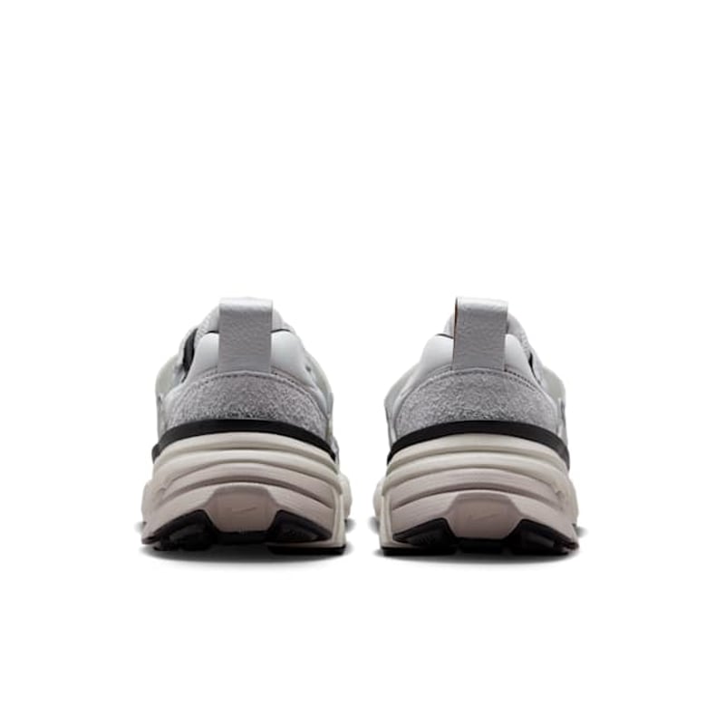 Nike V2K Run FN6703-002 06