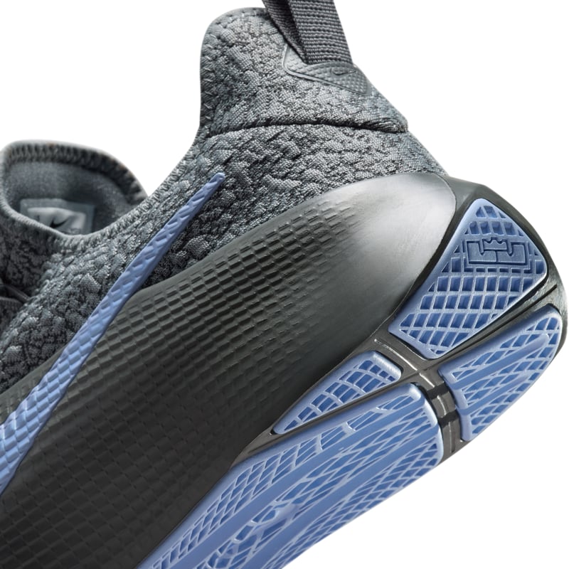 Nike LeBron TR1 FJ6151-008 08