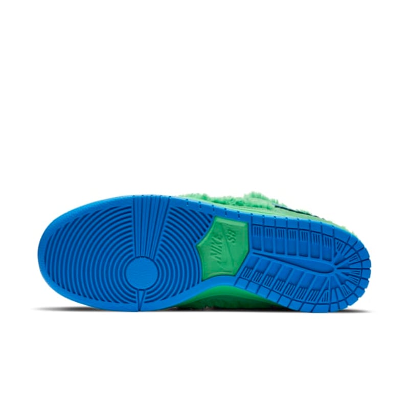 Nike SB Dunk Low x Grateful Dead CJ5378-300 02