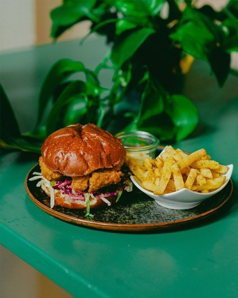 Kitsune Burgers 706