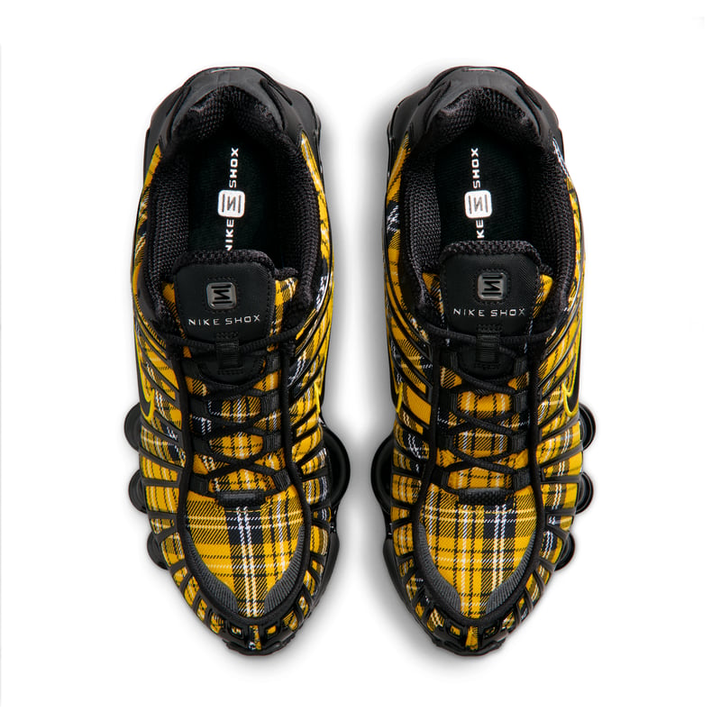 Sneakersy Nike Shox TL "Clueless" | Kobiety | Sportstyle | 04 | SPORTSHOWROOM