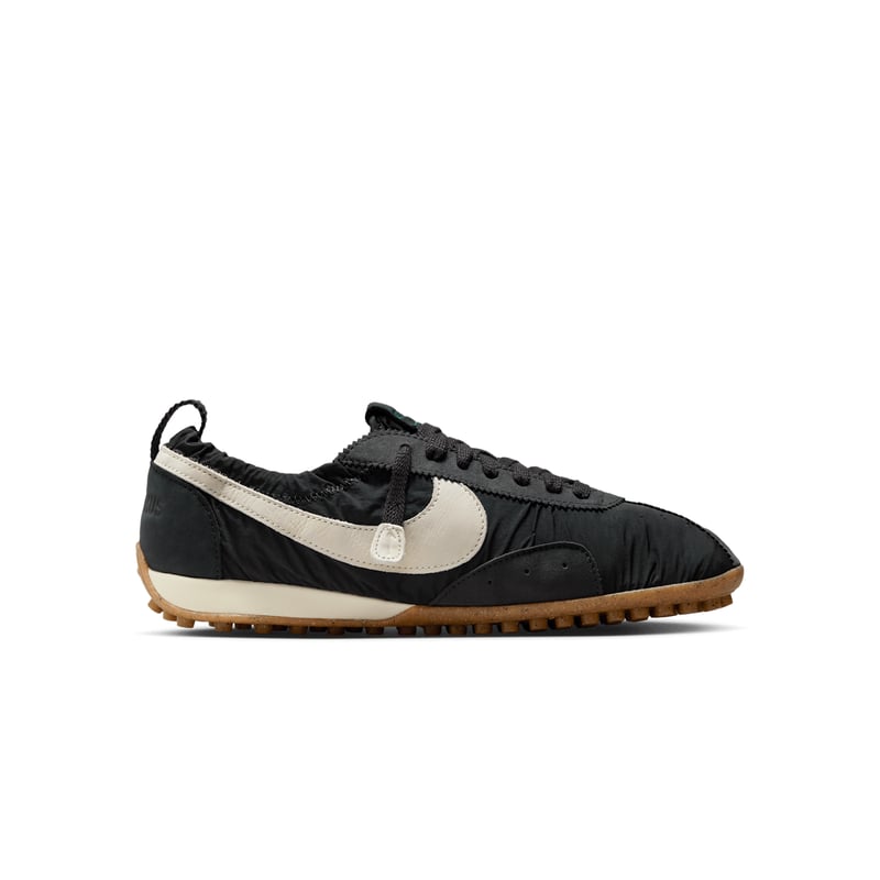 Nike Moon Shoe x Jacquemus HV8547-001 03
