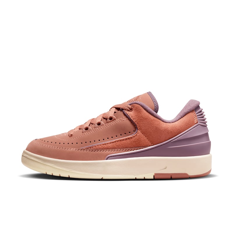 Jordan 2 Retro Low DX4401-800 01