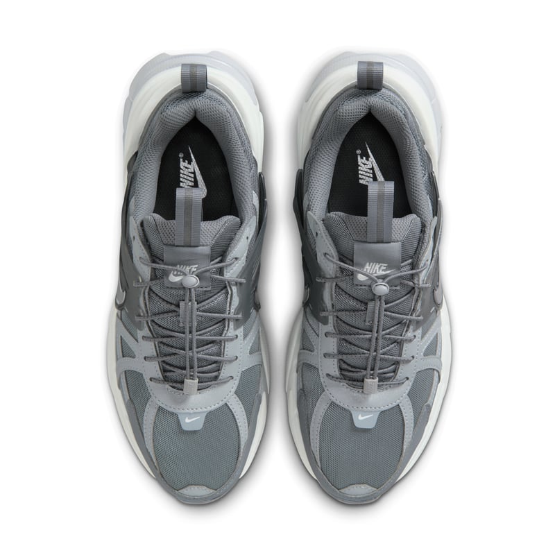 Обувки Nike V2K Run "Cool Grey & Photon Dust" | Жени | Sportstyle | 04 | SPORTSHOWROOM