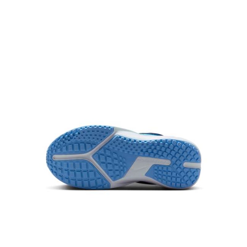 Nike Sonic Fly FZ0016-400 02