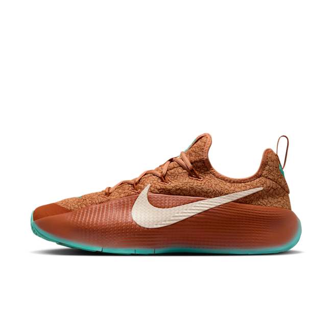 Nike LeBron TR1