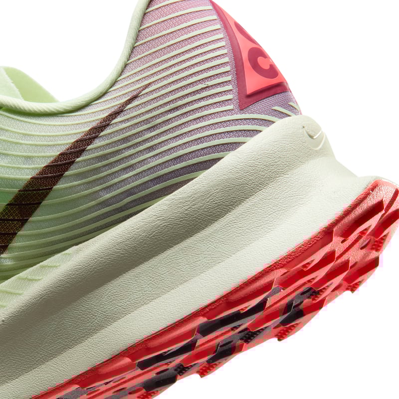 Nike ACG Ultrafly HF5668-700 08