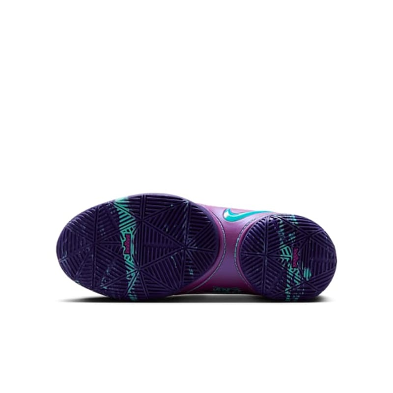 Nike LeBron 22 IF8254-001 02