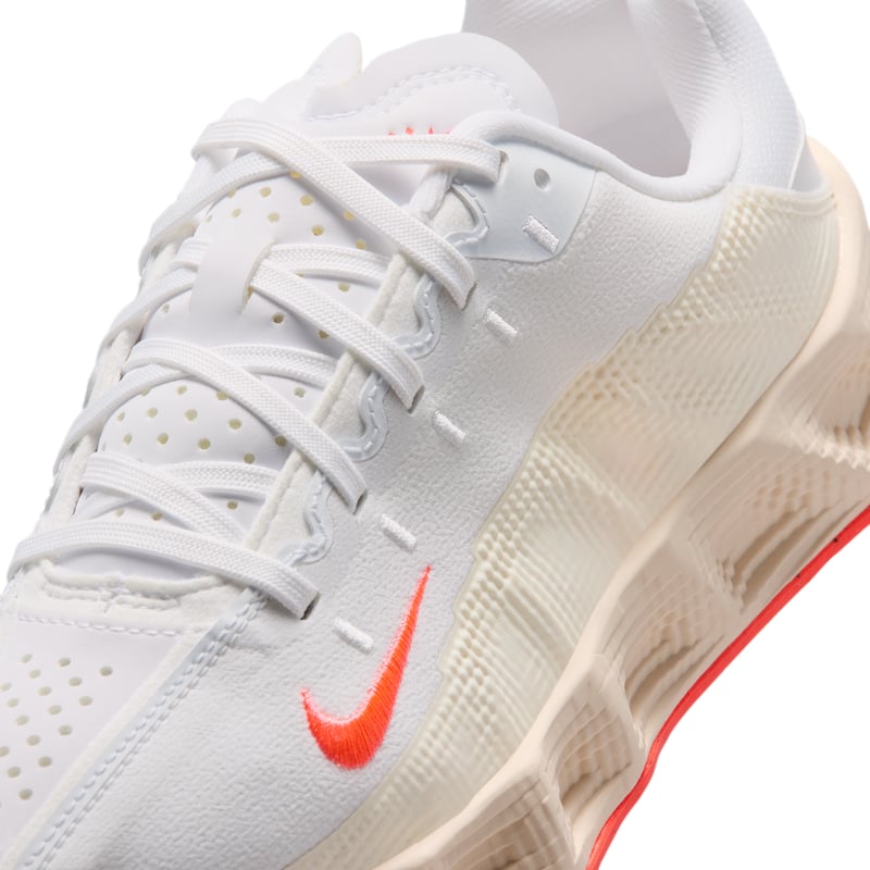 Nike Ava Rover HF6331-101 07