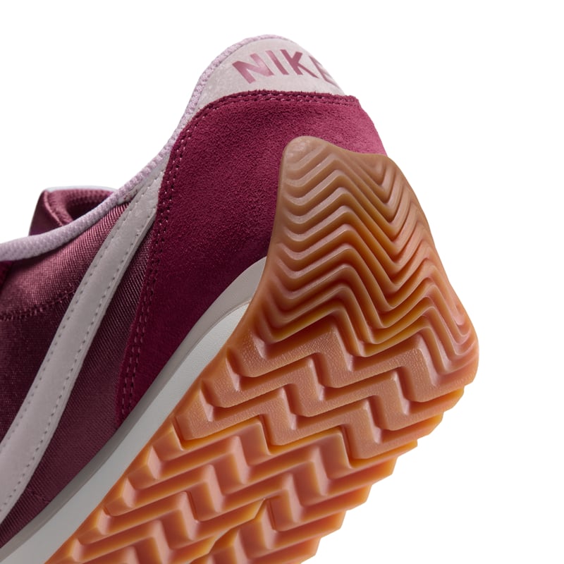 Nike Pacific LX sneakers "Pink Smoke & Silt Red" | Dames | Sportstyle | 08 | SPORTSHOWROOM
