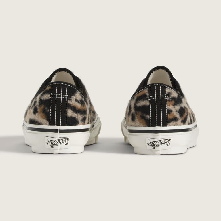 Vans Premium Authentic VN000EBNYS8 04