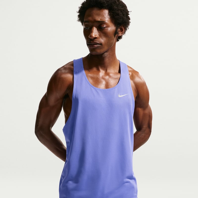 Nike Fast Dri-FIT FN4229-570 01