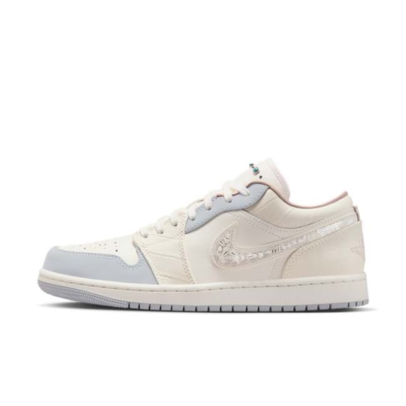 Jordan 1 Low IH7323-100 01