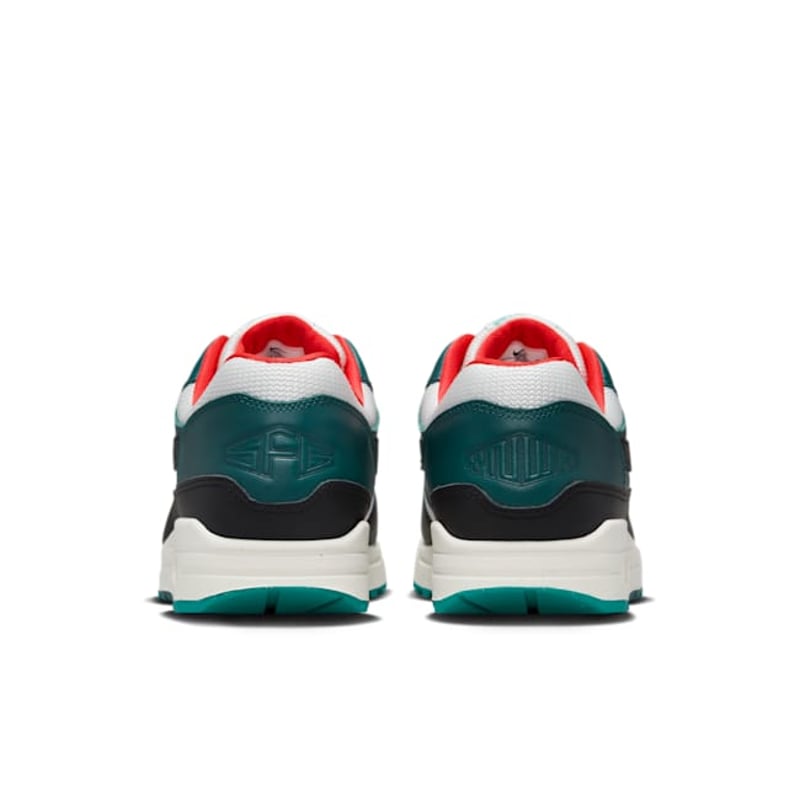 Nike Air Max 1 x LeBron FB8914-100 06