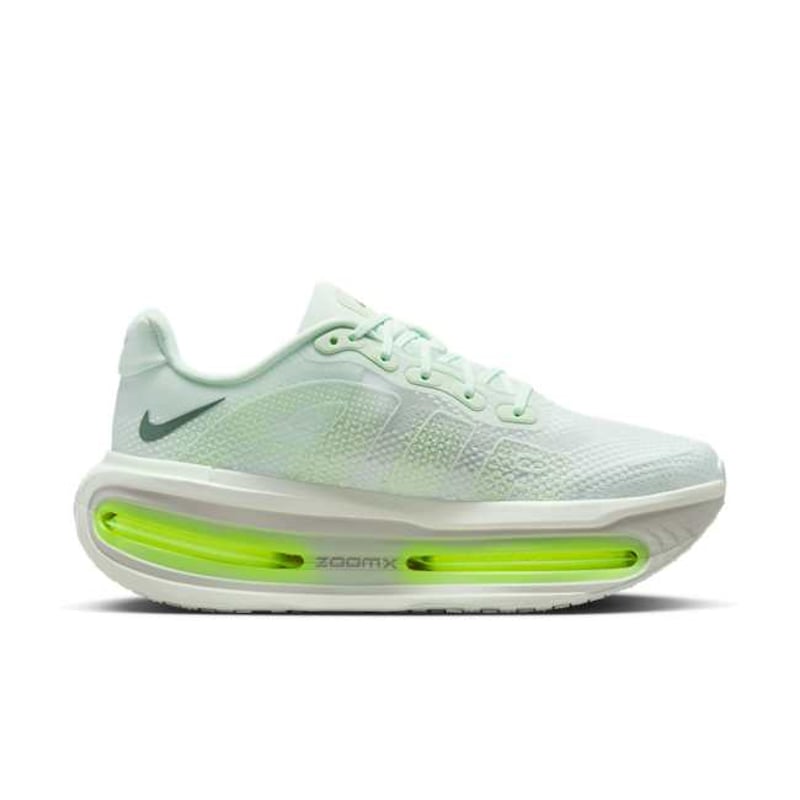 Nike Vomero Premium HQ2050-300 03