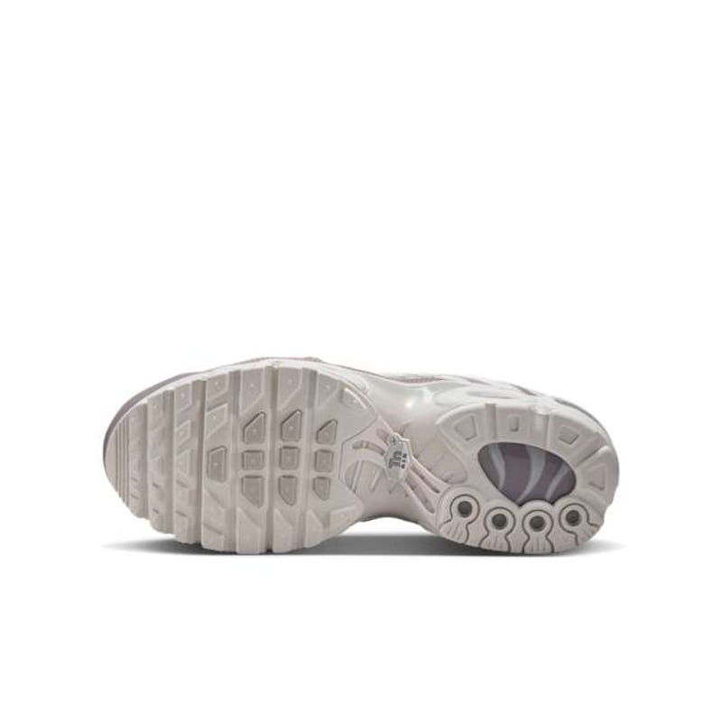 Nike Air Max Plus CD0609-113 02
