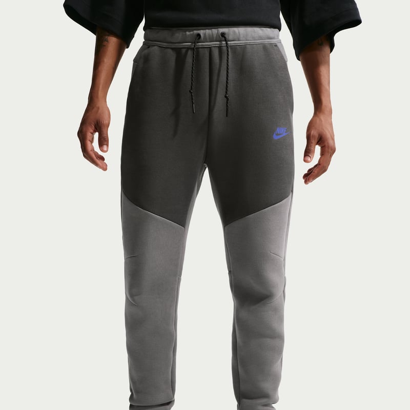 Nike Tech Fleece HV0959-018 02