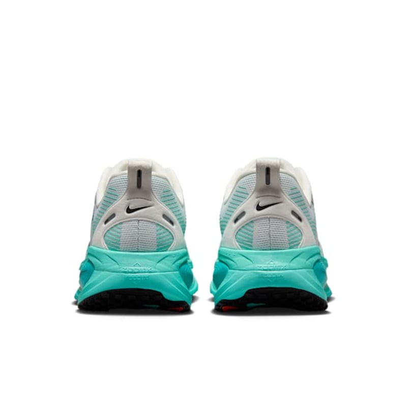 Nike Vomero 18 HM6803-103 06
