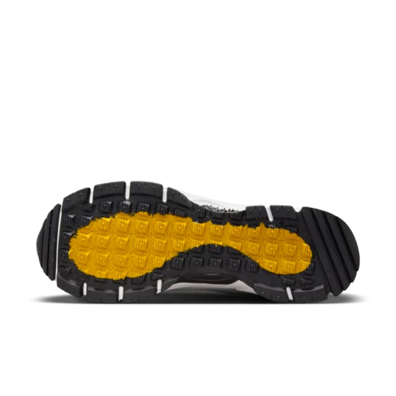 Nike Zoom Vomero Roam FV2295-400 02