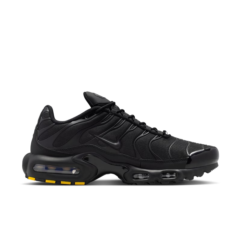Superge Nike Air Max Plus Cordura "Triple Black" | Moški | Sportstyle | 03 | SPORTSHOWROOM
