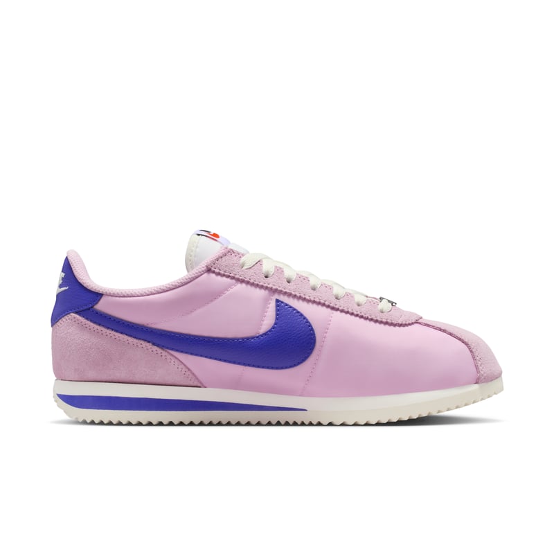 Sneakersy Nike Cortez Textile "Light Arctic Pink & Paramount Blue" | Kobiety | Sportstyle | 03 | SPORTSHOWROOM