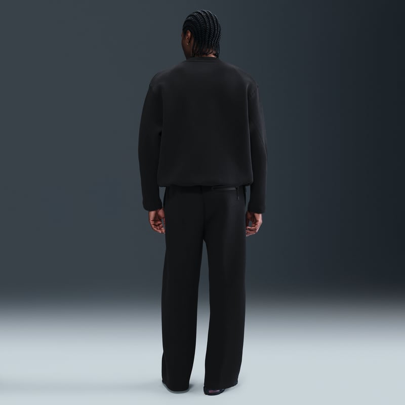 Nike Tech Fleece Loose Fit Crew HV6537-010 05