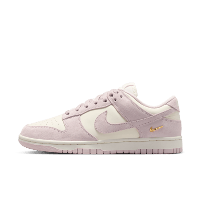 Čevlji Nike Dunk Low Suede "Pearl Pink & Sail" | Ženske | | 01 | SPORTSHOWROOM