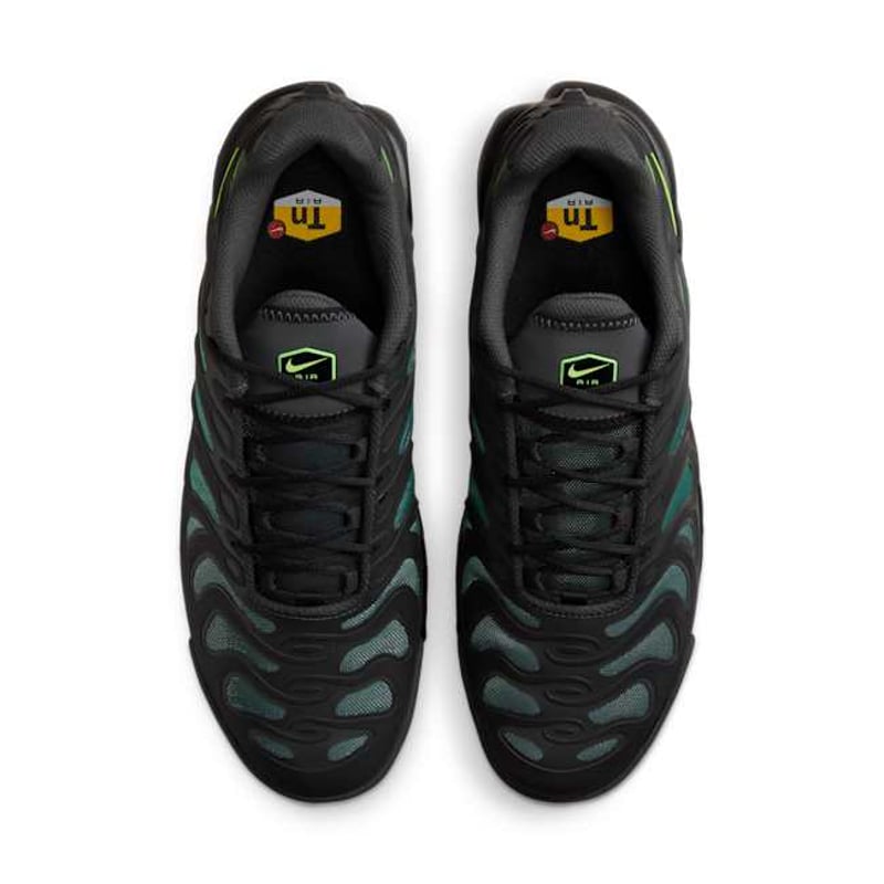 Nike Air Max Plus Drift FD4290-006 04