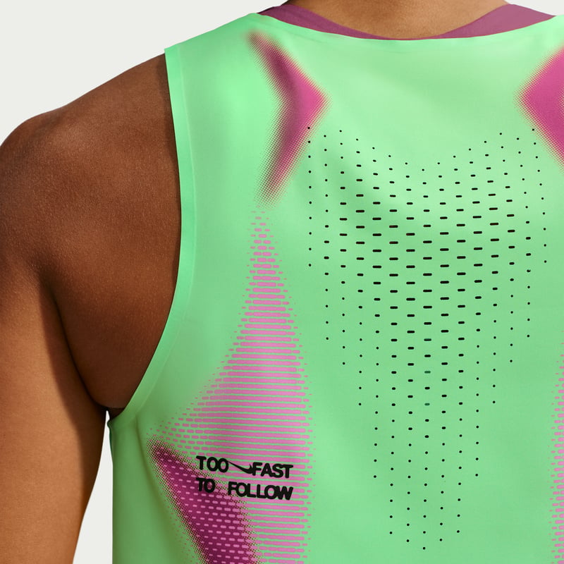 Nike AeroSwift Dri-FIT ADV Cropped Tanktop "Illusion Green" | Damen | Laufen | 02 | SPORTSHOWROOM