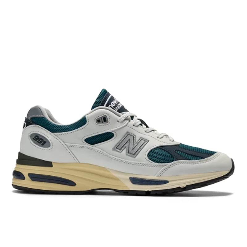 New Balance 991v2 Made in UK sneakerit "Balsam & Total Eclipse" | Miehet & Naiset | Sportstyle | 00 | SPORTSHOWROOM