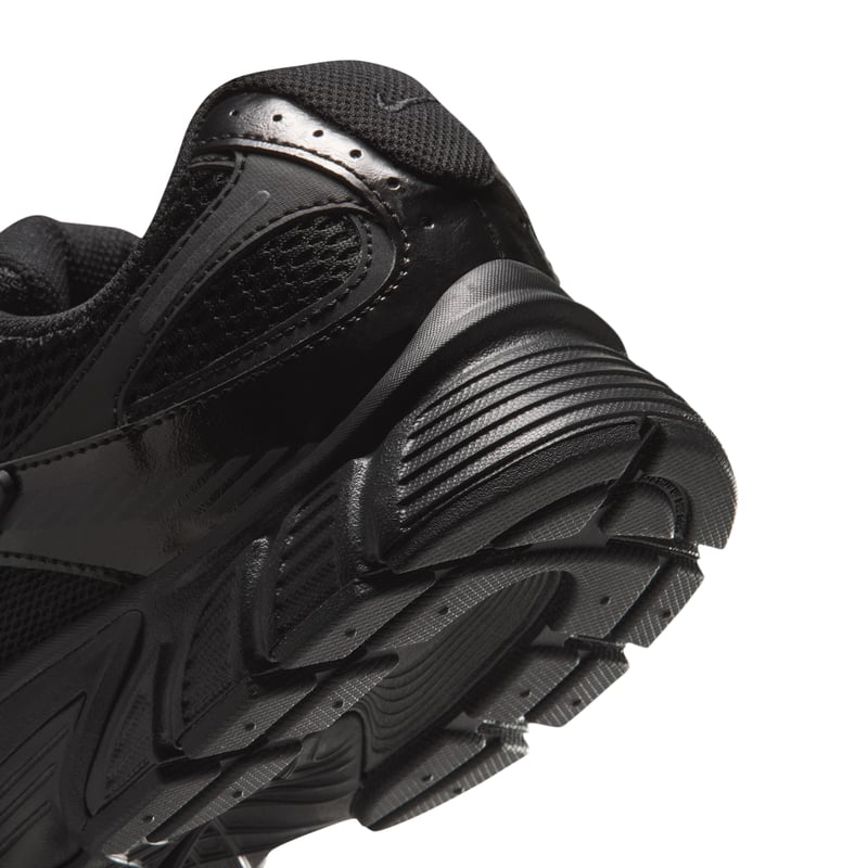 Nike V5 RNR Sneaker "Black & Anthracite" | Herren | Sportstyle | 08 | SPORTSHOWROOM