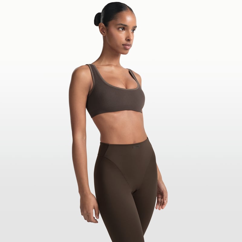 NikeSKIMS Ribbed Seamless IU8300-249 03