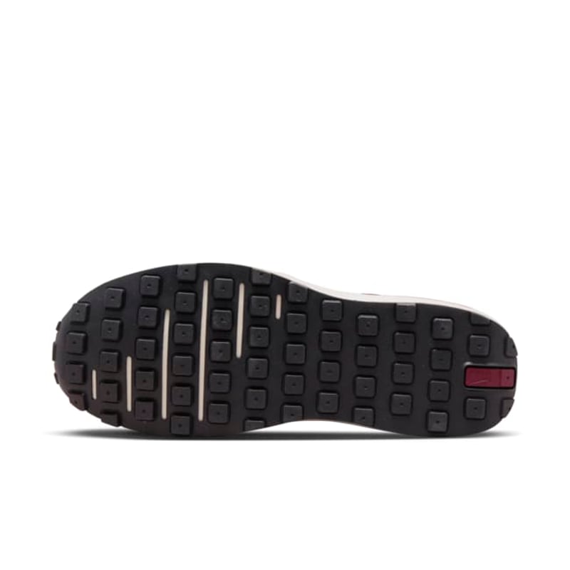 Nike Waffle One SE DQ5141-600 02