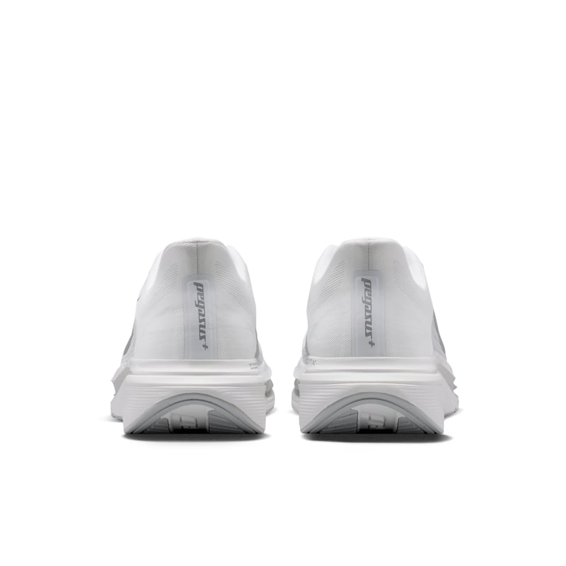 Chaussures de running Nike Pegasus Plus 2 "White & Grey Fog" | Homme | Course à pied | 06 | SPORTSHOWROOM