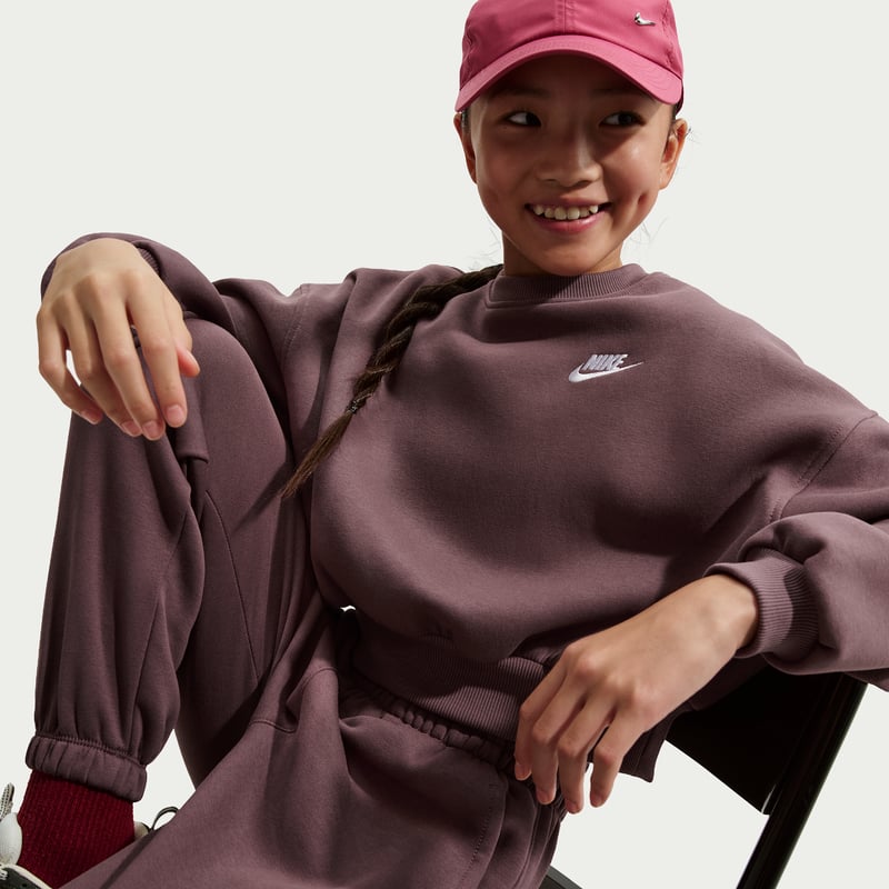Nike Club Fleece Boxy Crew FZ9244-502 03