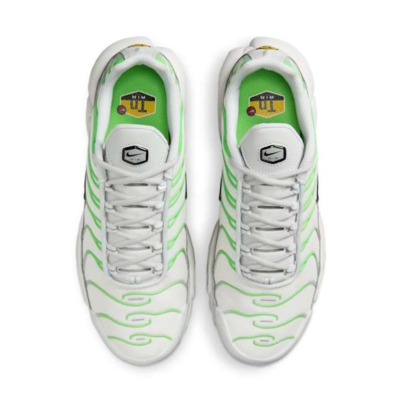 Nike Air Max Plus DZ3671-001 04