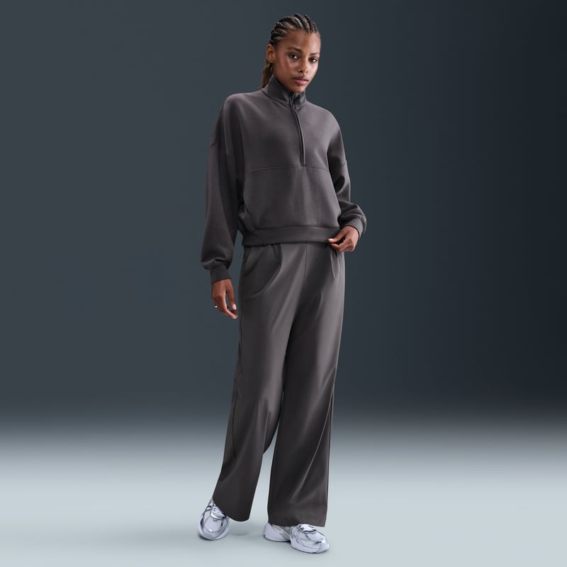 Nike 24.7 ImpossiblySoft Dri-FIT Oversized HQ8188-036 04