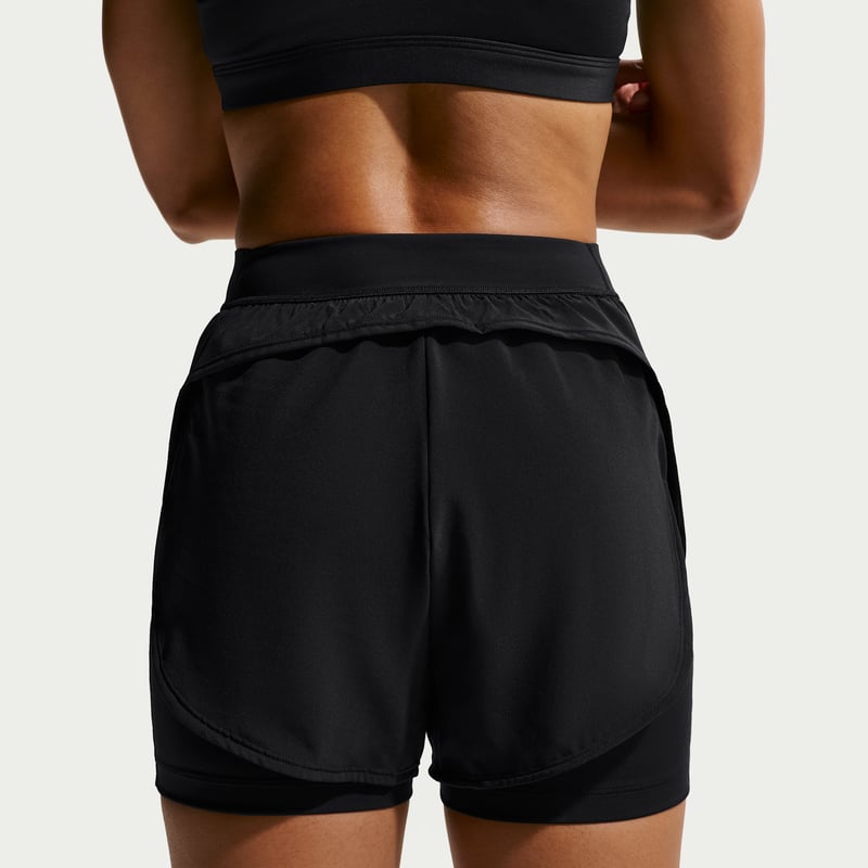 Nike Universa HJ2261-010 03