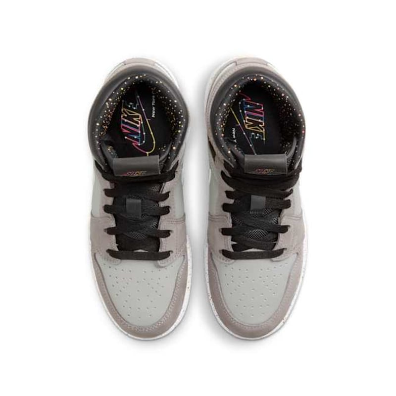 Jordan 1 Mid FZ1209-001 04