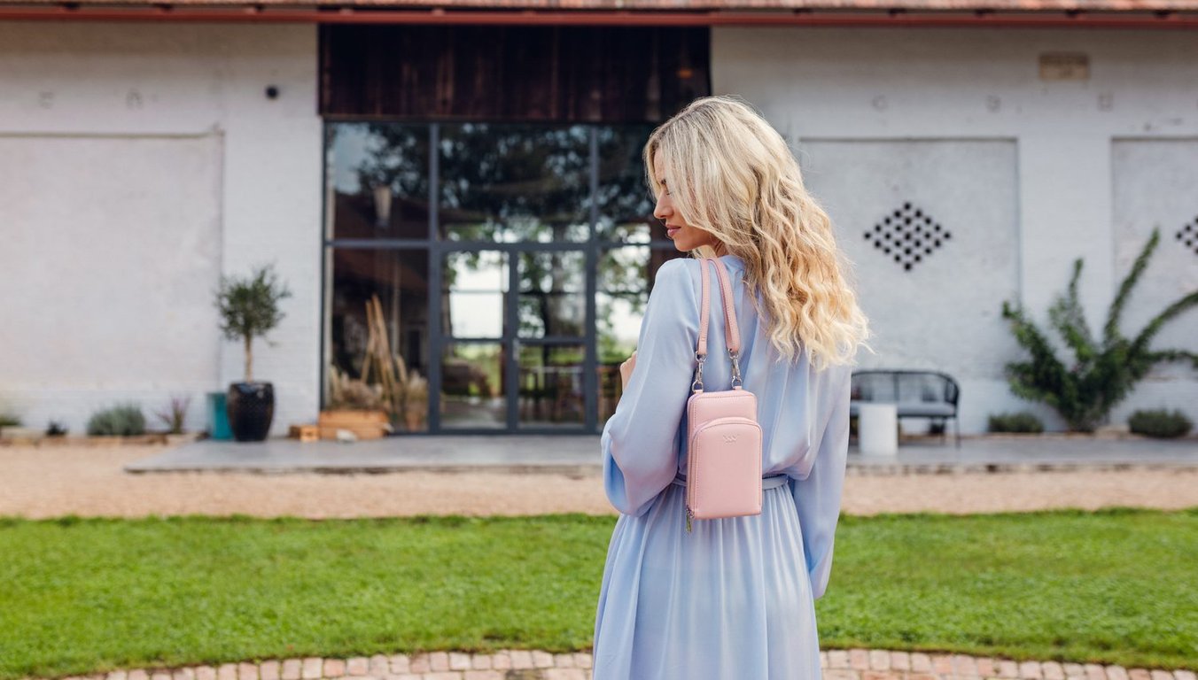 Crossbody portfele