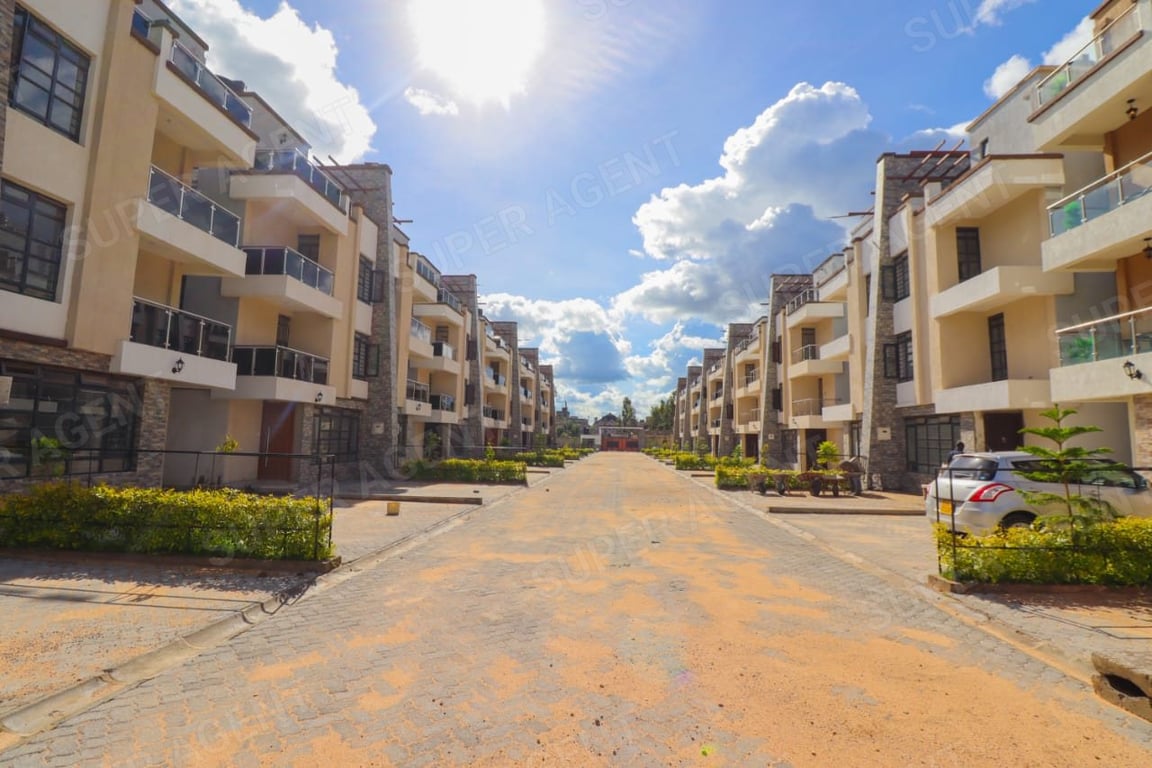 5 Bedroom Townhouse for Sale in Kamakis, Ruiru with DSQ