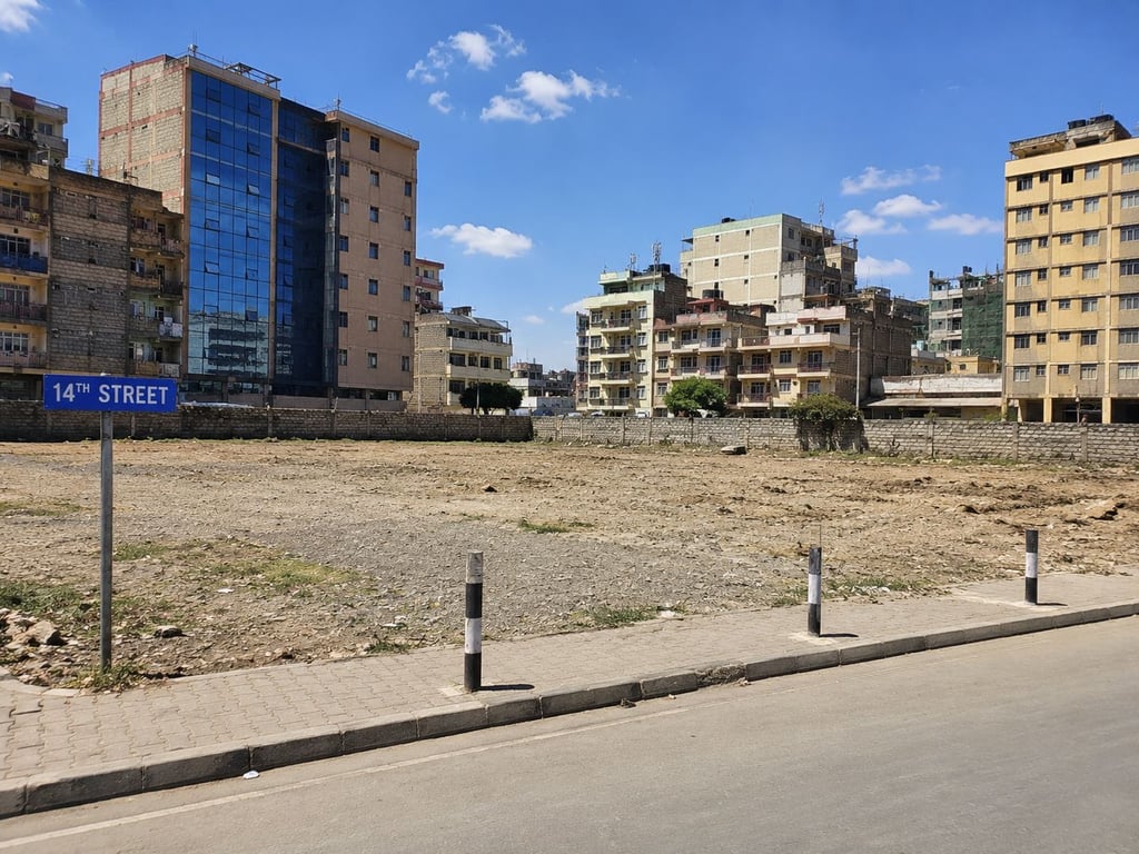 50×100 Commercial Plot for Sale on 14th Street, Eastleigh — photo 1