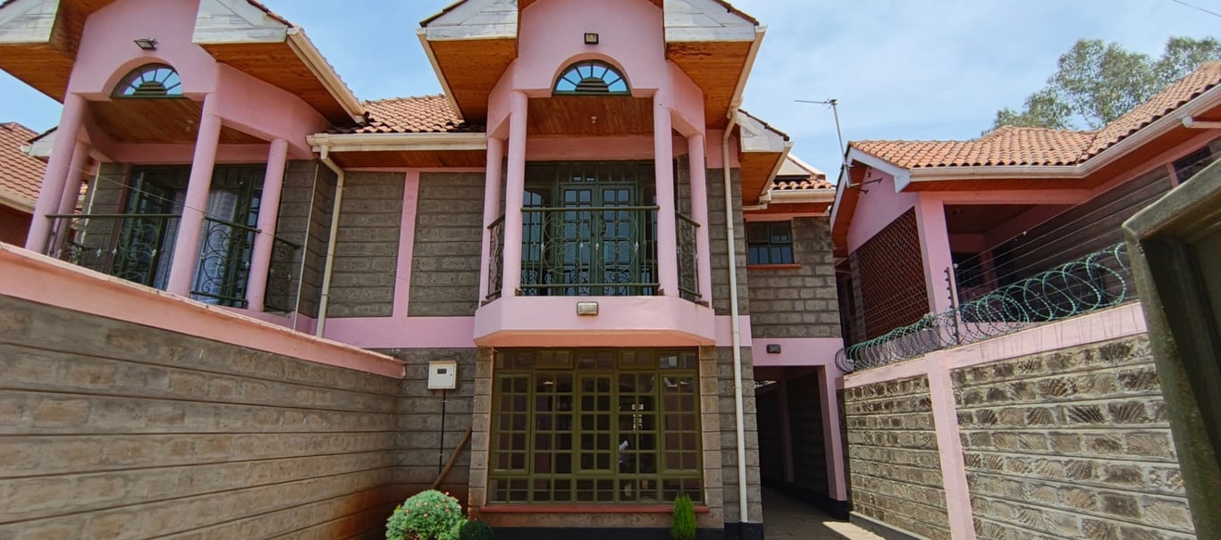 Town House to let in Varsityville