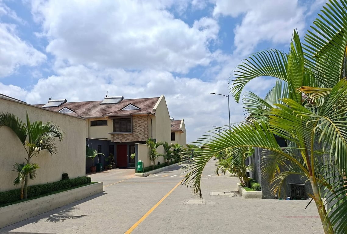 4-Bedroom Master En-suite Townhouse with DSQ for Rent in Syokimau – Katani Road